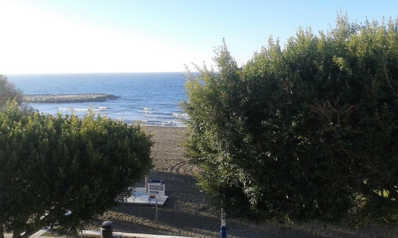 Beachfront House Málaga Eksteriør billede